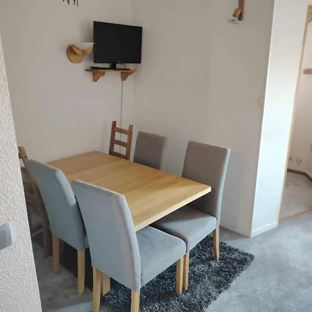 Avec Mezzanine